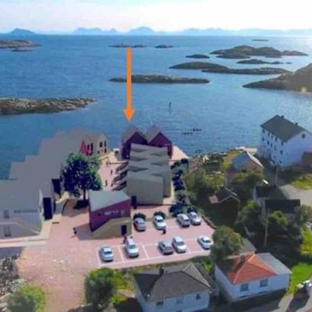 Waterfront Apartment With Panoramic Sea View Henningsvær Exteriör bild